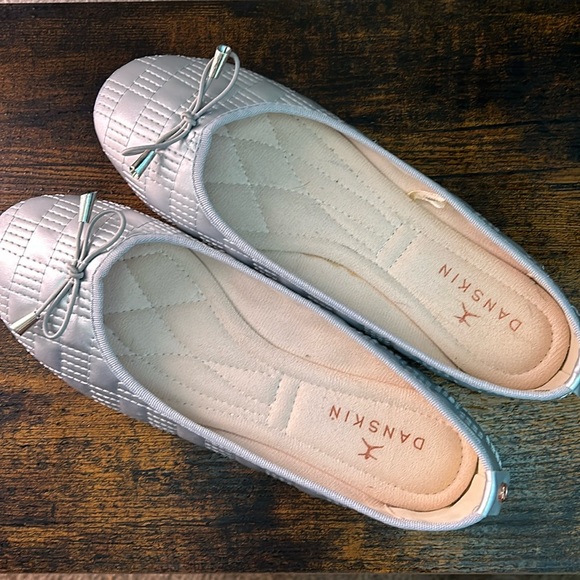 NWithout tags Danskin ADORE ballerina shoes. Size 8 1/2 - Picture 1 of 5